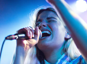 cantar una cancion