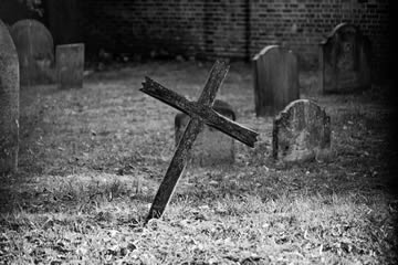 Qué significa soñar con cementerio destruido