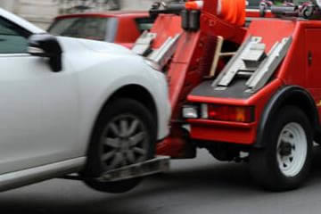 Qué significa soñar con grua de coche