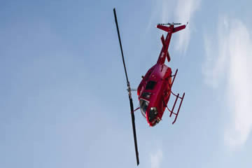 helicóptero que se cae