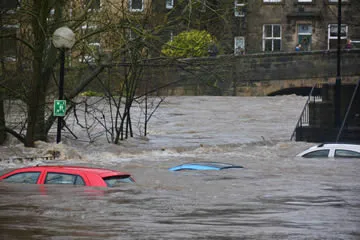 Cómo descifrar el soñar con agua en una inundación