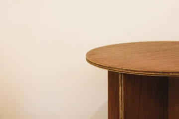 Qué significa soñar con mesa redonda de madera